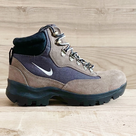 Nike Acg Alava Hiking Boots Mushroom 